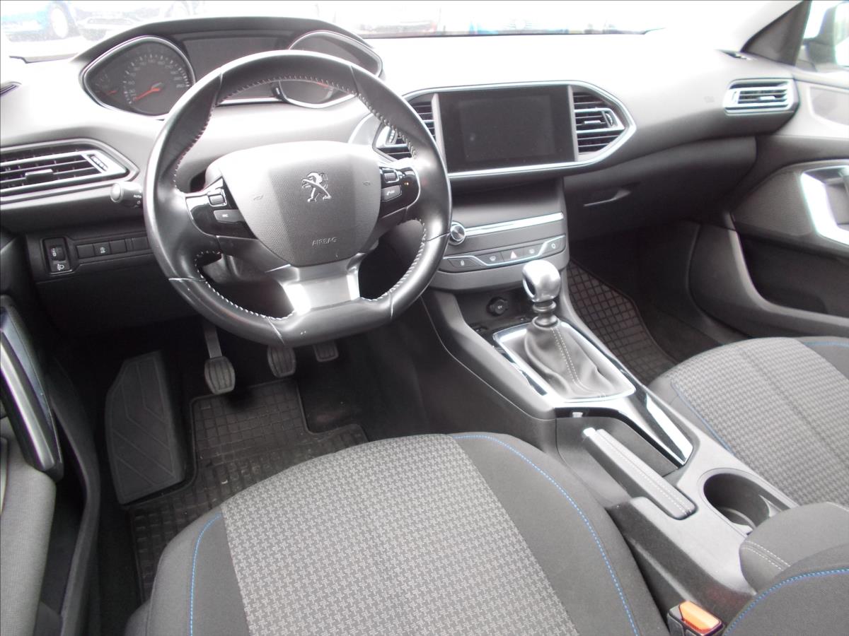 Peugeot 308 1,2 PT STYLE  81 kW NOVÁ STK PĚKNÉ - foto 16