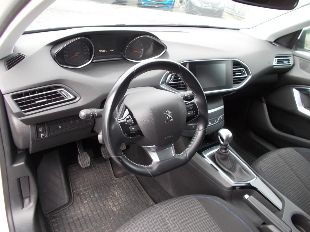 Peugeot 308 1,2 PT STYLE  81 kW NOVÁ STK PĚKNÉ - foto 19