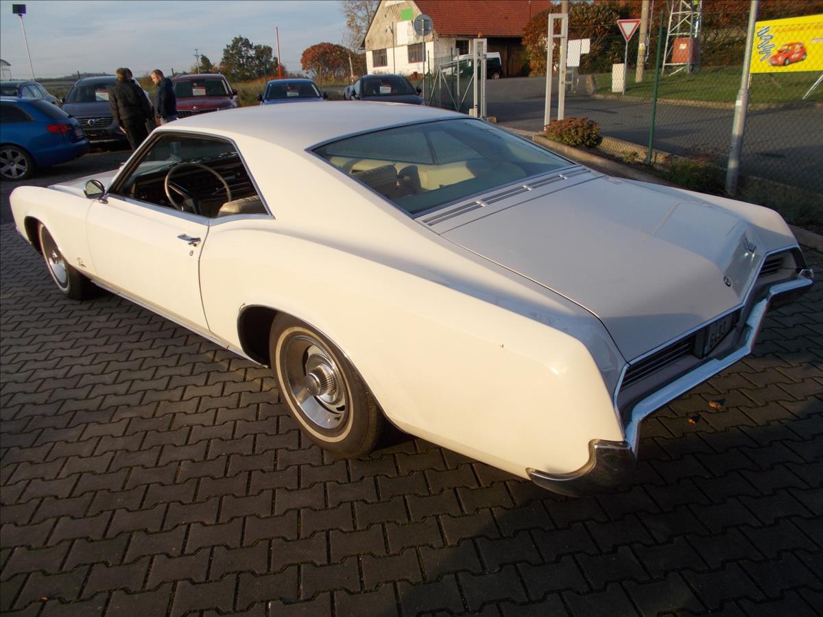 Buick Riviera 7,0 AUT ORIGINÁL STAV !!!!! - foto 11