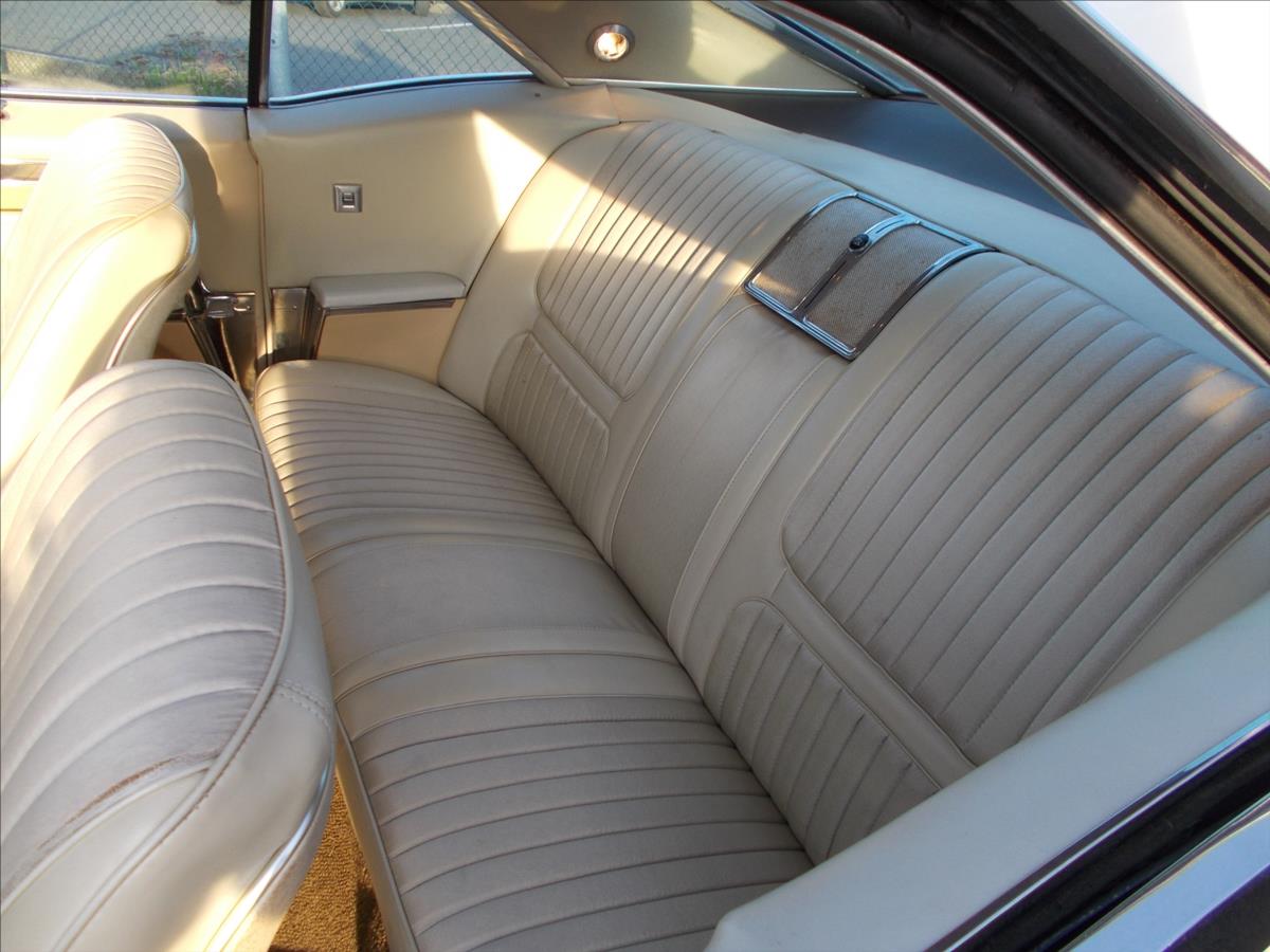 Buick Riviera 7,0 AUT ORIGINÁL STAV !!!!! - foto 13