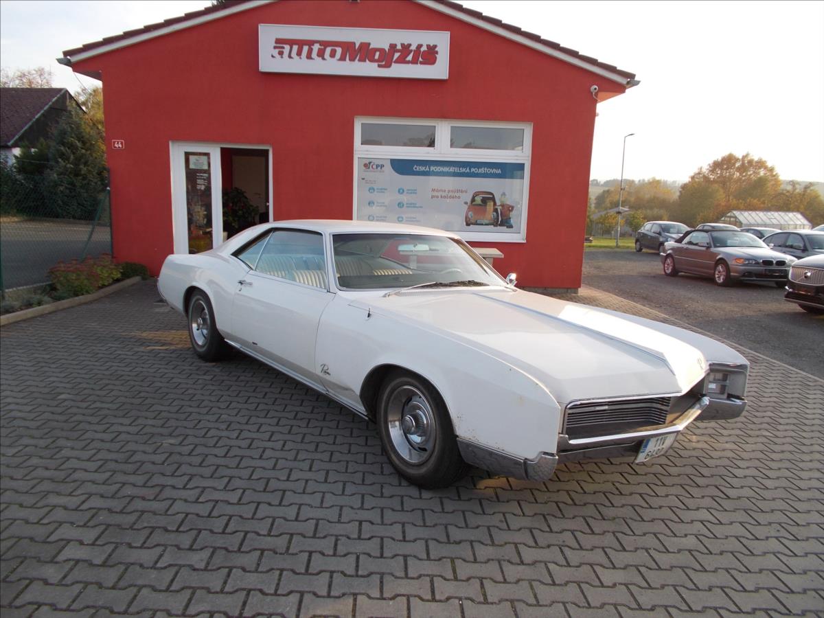 Buick Riviera 7,0 AUT ORIGINÁL STAV !!!!!