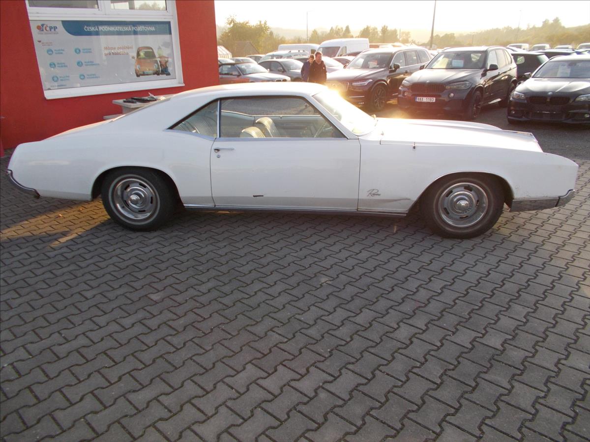 Buick Riviera 7,0 AUT ORIGINÁL STAV !!!!! - foto 8