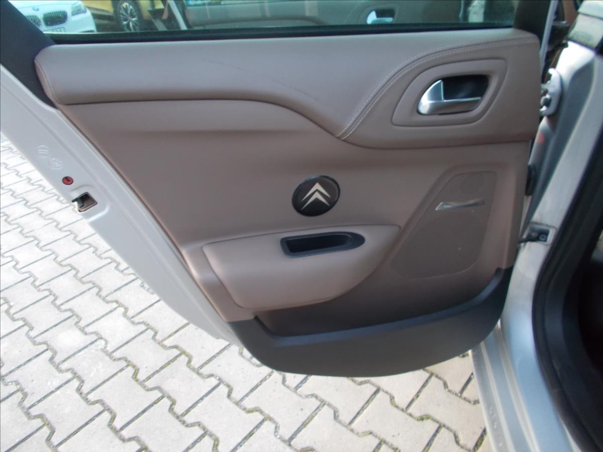 Citroën DS4 1,6 16V AUT 1.MAJITEL NOVÁ STK DIGIKLIMA - foto 15