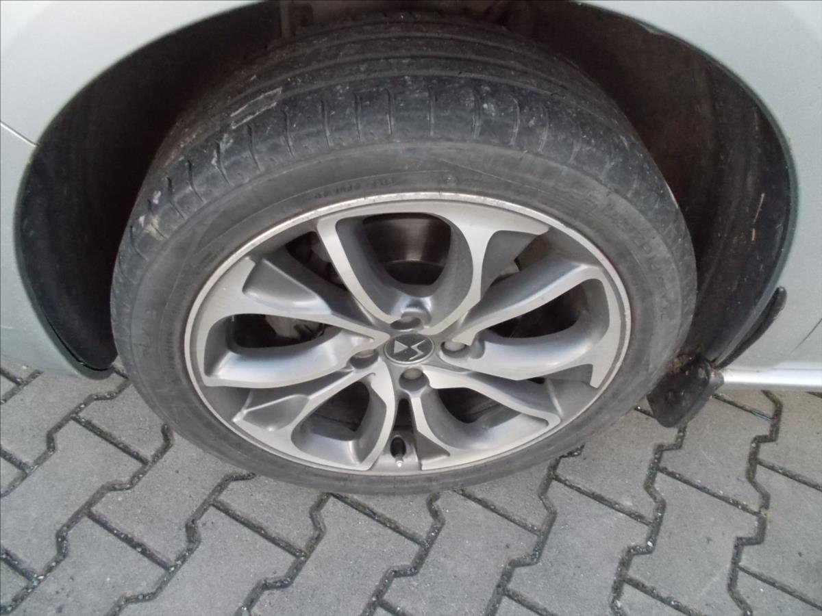 Citroën DS4 1,6 16V AUT 1.MAJITEL NOVÁ STK DIGIKLIMA - foto 5