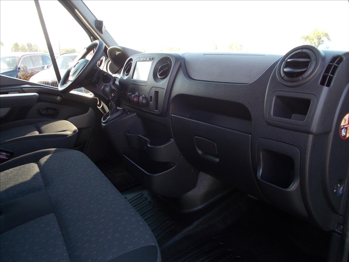 Opel Movano 2,3 BiTURBO DPH 9 MÍST KLIMA NAVI KAMERA TZ - foto 23