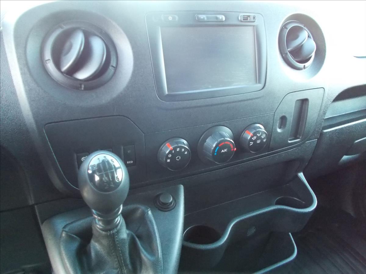 Opel Movano 2,3 BiTURBO DPH 9 MÍST KLIMA NAVI KAMERA TZ - foto 28