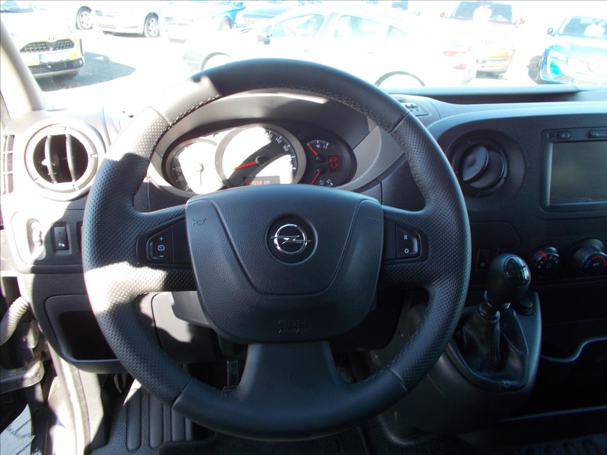 Opel Movano 2,3 BiTURBO DPH 9 MÍST KLIMA NAVI KAMERA TZ - foto 29