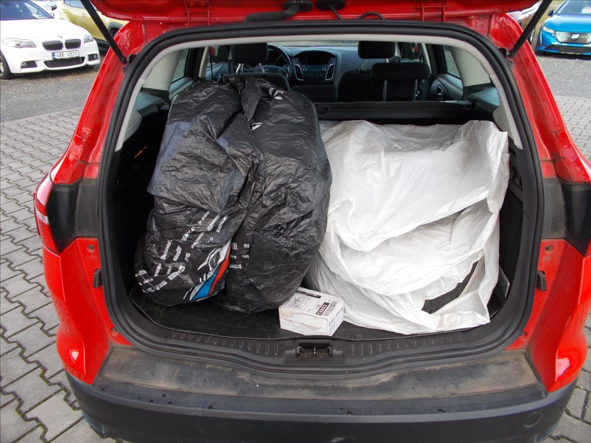 Ford Focus 1,0 EB ČR 2.majitel od R.2020 TZ KLIMA - foto 16
