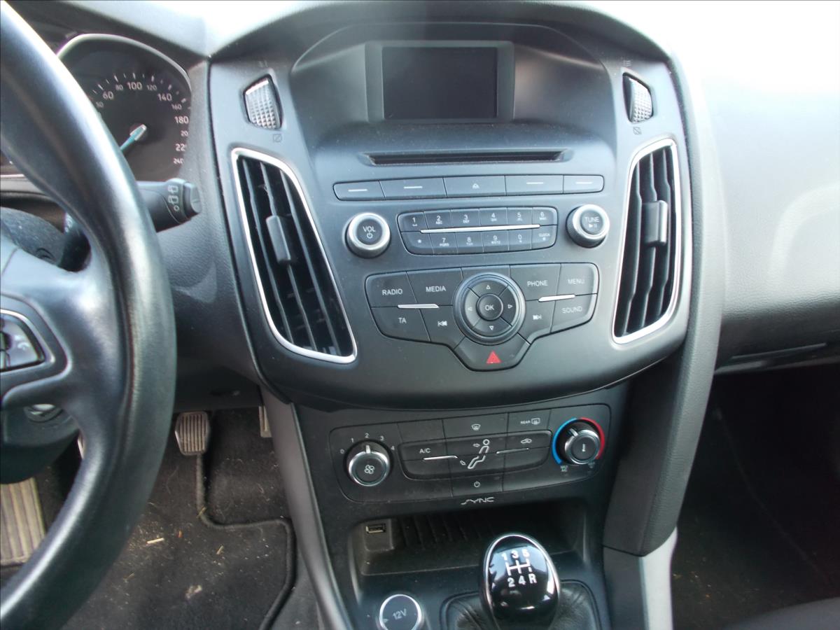 Ford Focus 1,0 EB ČR 2.majitel od R.2020 TZ KLIMA - foto 23