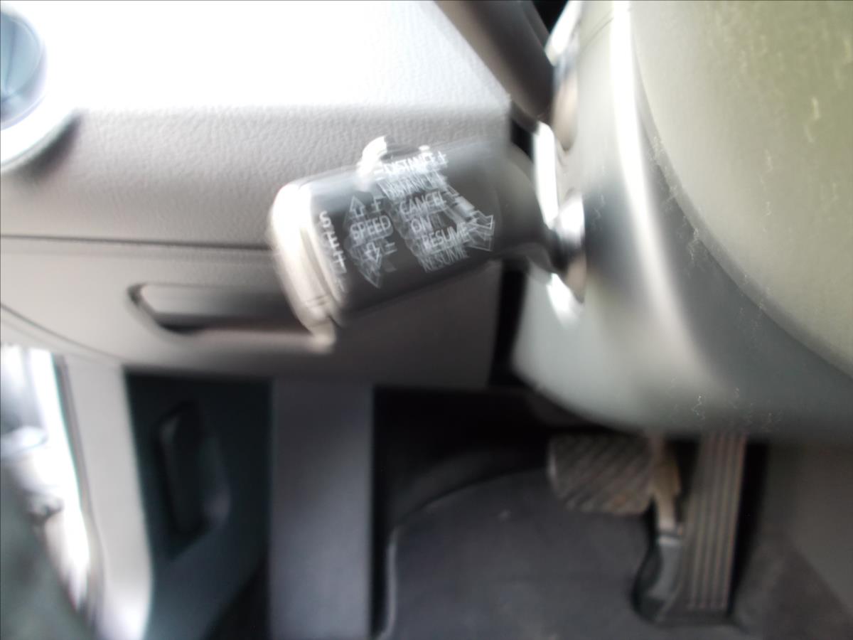 Volkswagen Passat 2,0 TDI DSG 103 kW DIGIKLIMA TZ NAVI ACC - foto 25