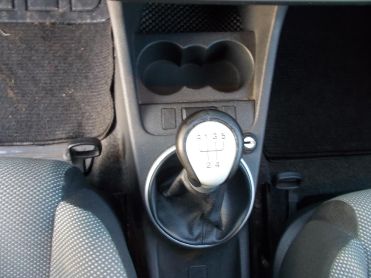 Škoda Fabia 1,2 HTP ČR KLIMA OK  II - foto 22