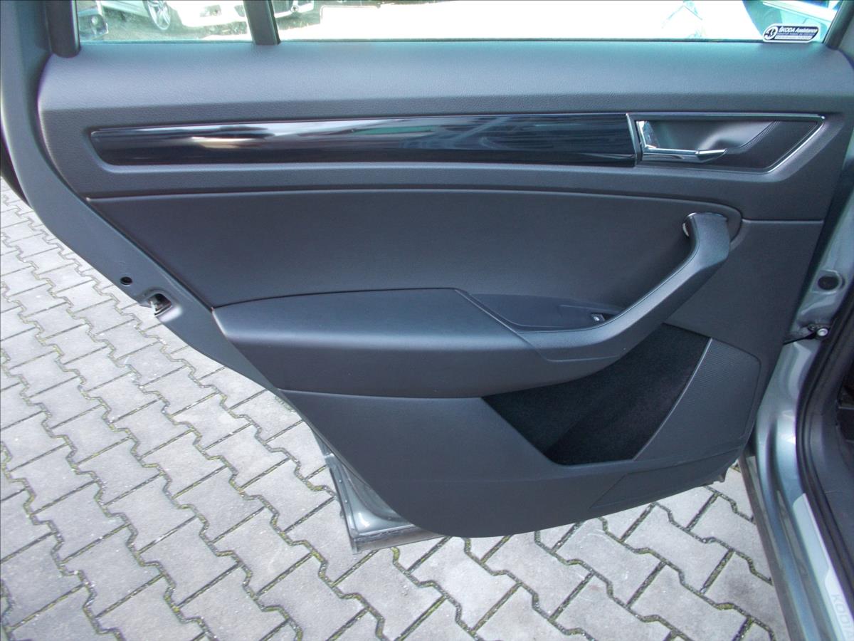 Škoda Kodiaq 2,0 TDI ČR 110 kW MANUÁL 4x4 LED NAVIGACE - foto 19