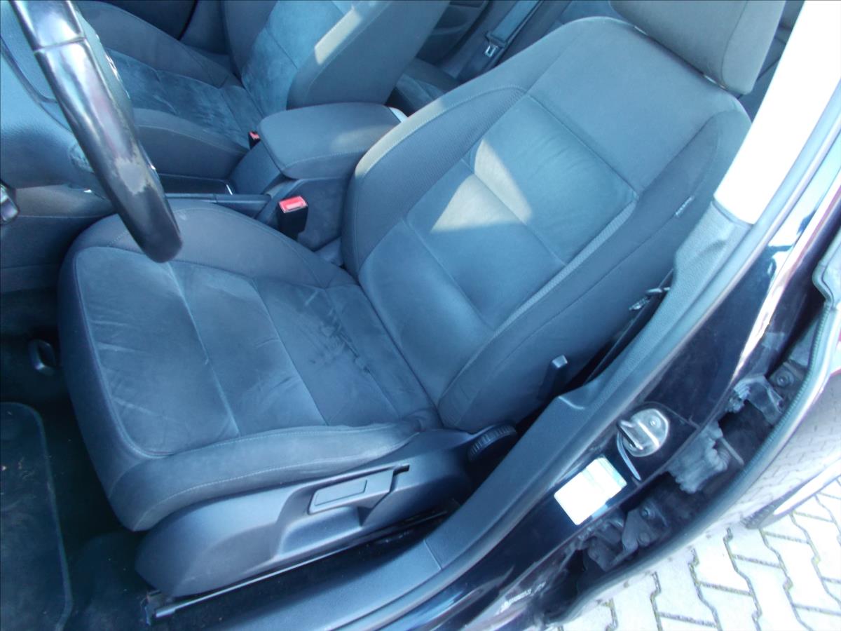 Volkswagen Golf 1,4 TSI DIGIKLIMA TEMPOMAT NOVÁ STK  VI - foto 21