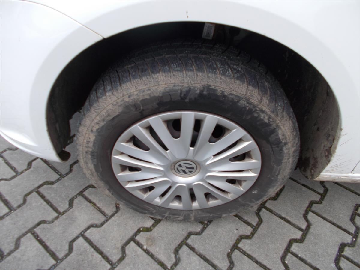 Volkswagen Caddy 1,6 TDI 1.MAJITEL DPH NOVÁ STK - foto 5