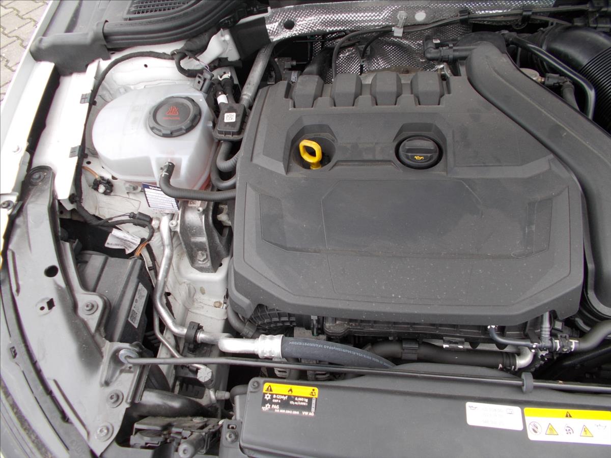 Volkswagen Golf 1,5 TSI LED ACC NAVI NOVÉ STK  VIII - foto 31