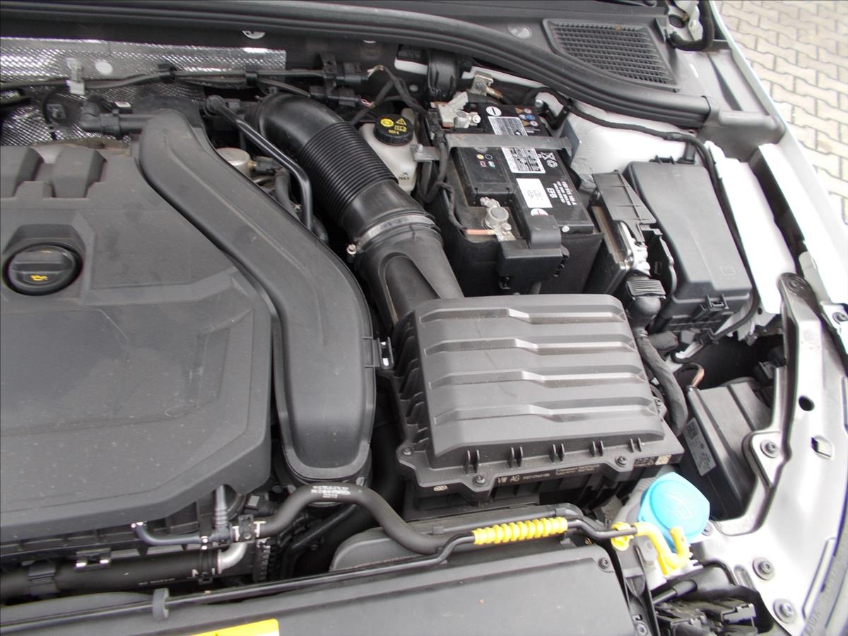 Volkswagen Golf 1,5 TSI LED ACC NAVI NOVÉ STK  VIII - foto 32