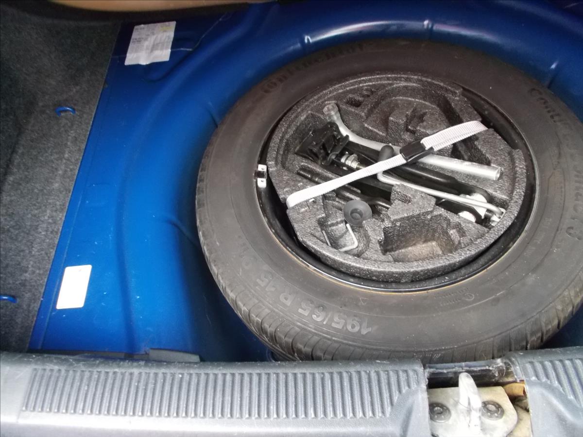 Škoda Octavia 1,6 16V AMB 1.MAJITEL KLIMA NOVÁ STK PĚKNÉ  II - foto 13