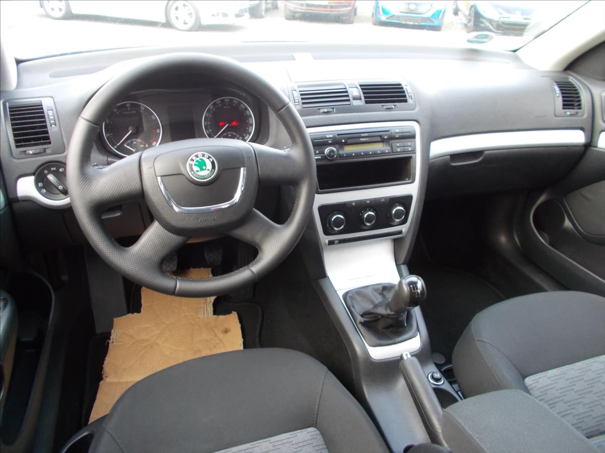 Škoda Octavia 1,6 16V AMB 1.MAJITEL KLIMA NOVÁ STK PĚKNÉ  II - foto 16