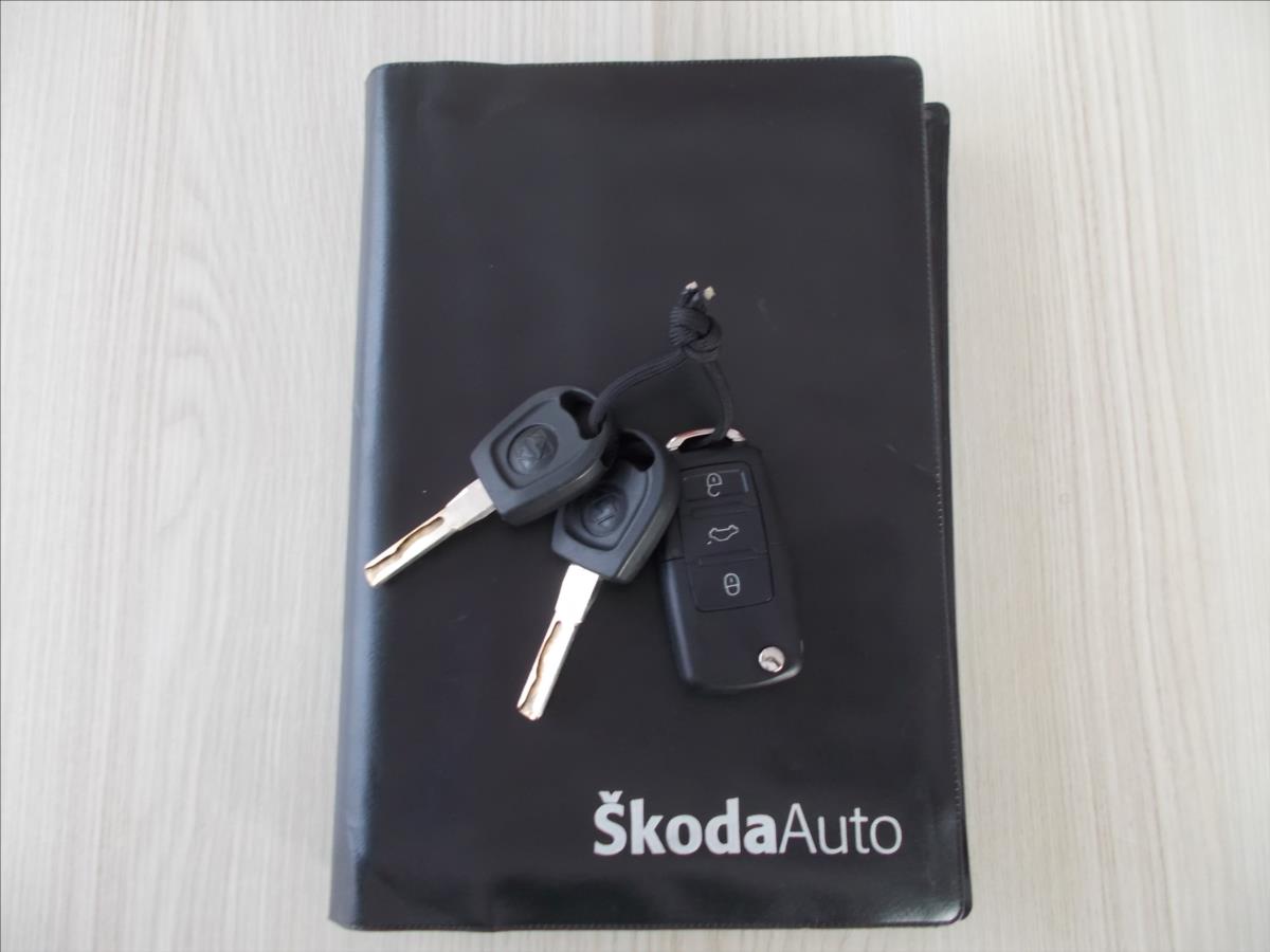 Škoda Octavia 1,6 16V AMB 1.MAJITEL KLIMA NOVÁ STK PĚKNÉ  II - foto 29