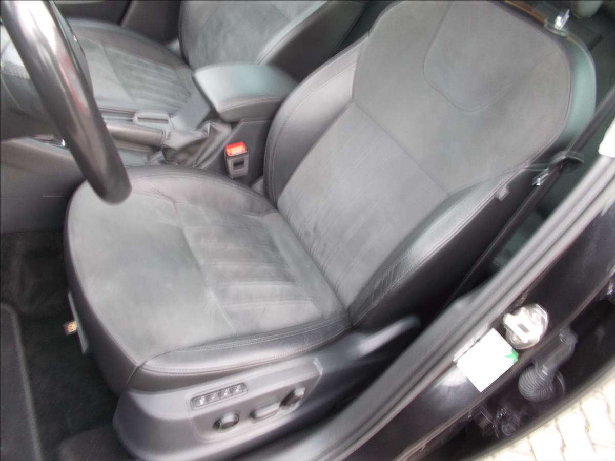 Škoda Octavia 1,6 TDI DIGIKLIMA NAVI TZ LED  III - foto 18