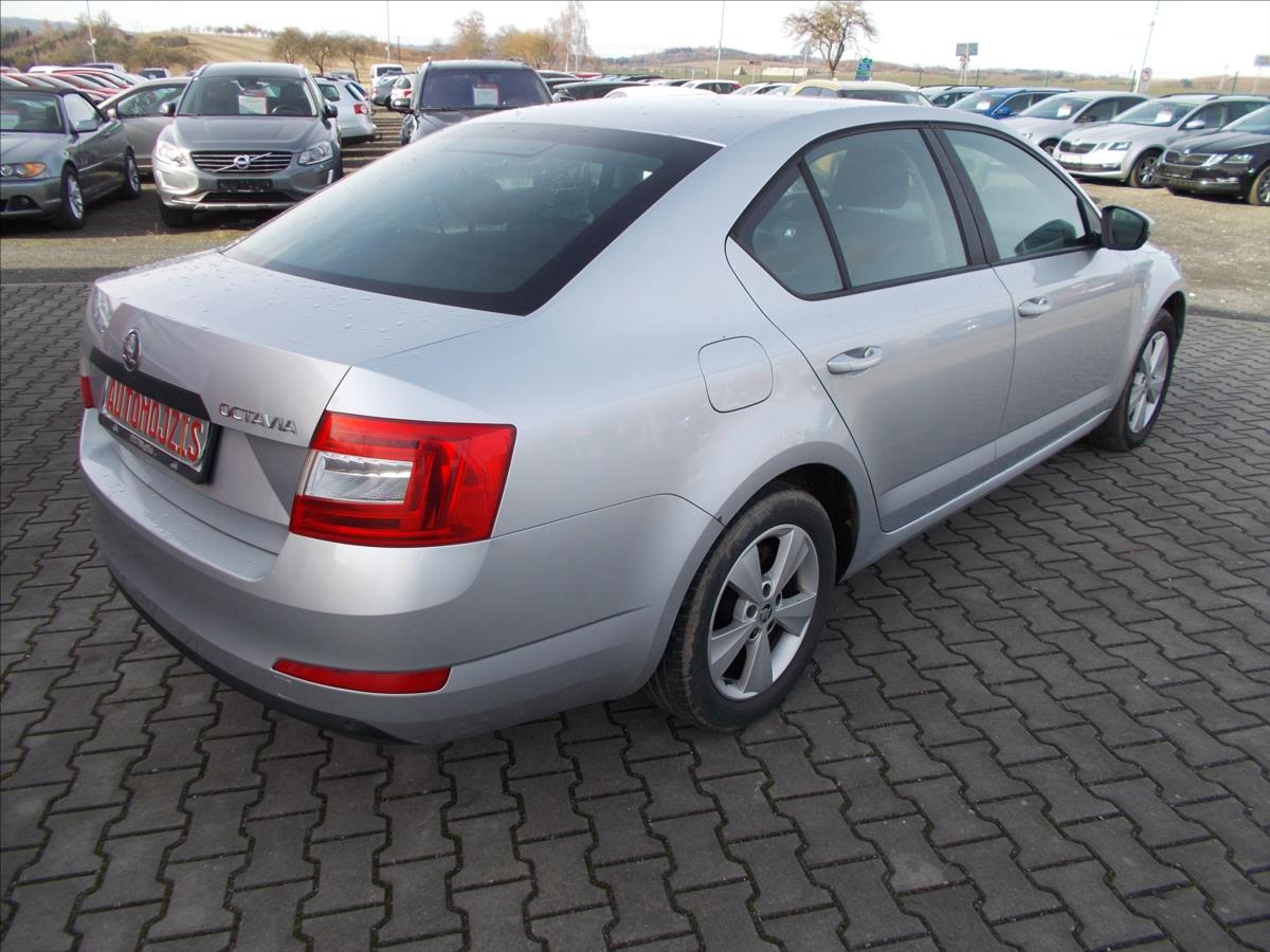 Škoda Octavia 1,6 TDI DIGIKLIMA NOVÁ STK  III - foto 11