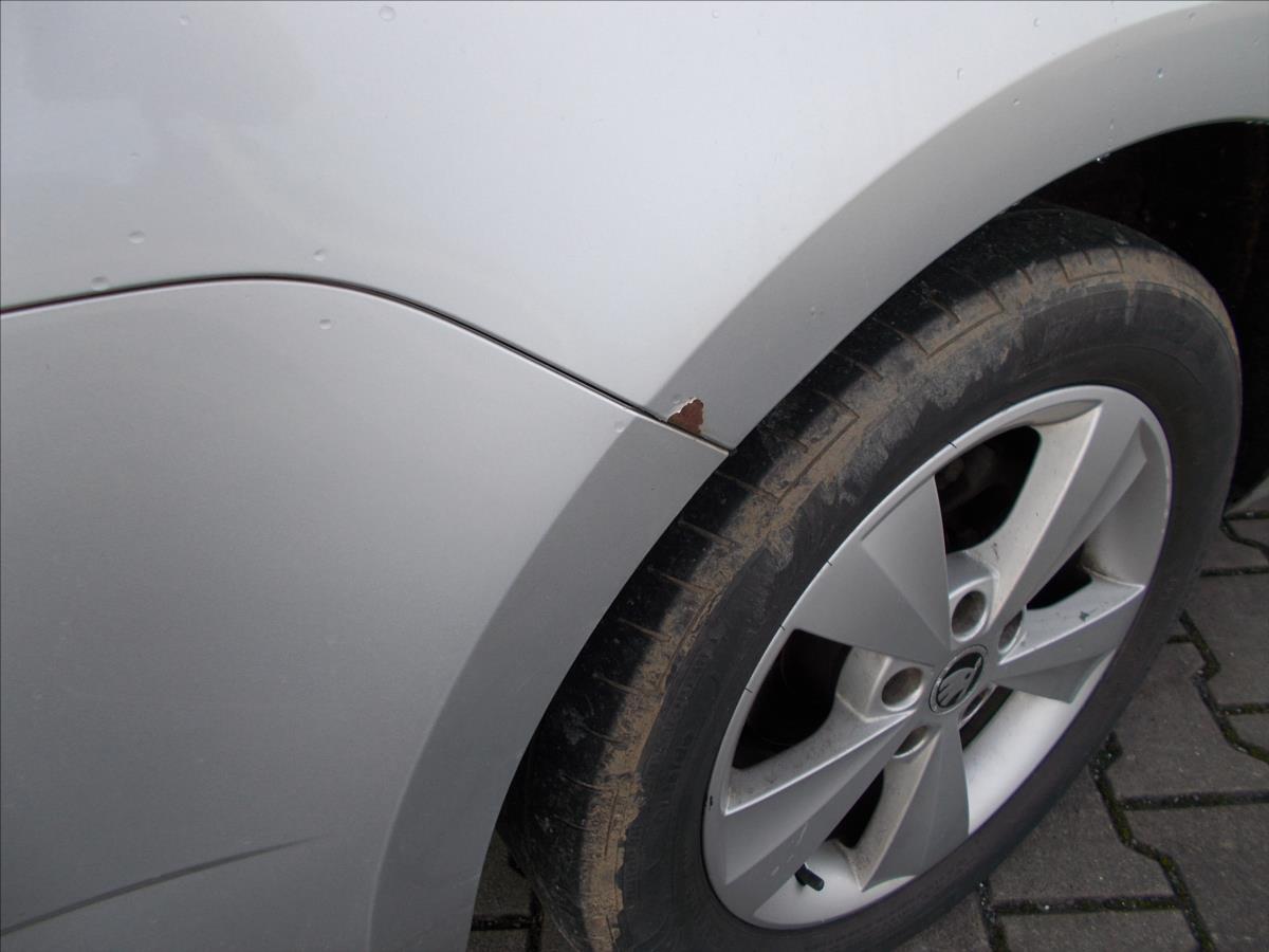 Škoda Octavia 1,6 TDI DIGIKLIMA NOVÁ STK  III - foto 12