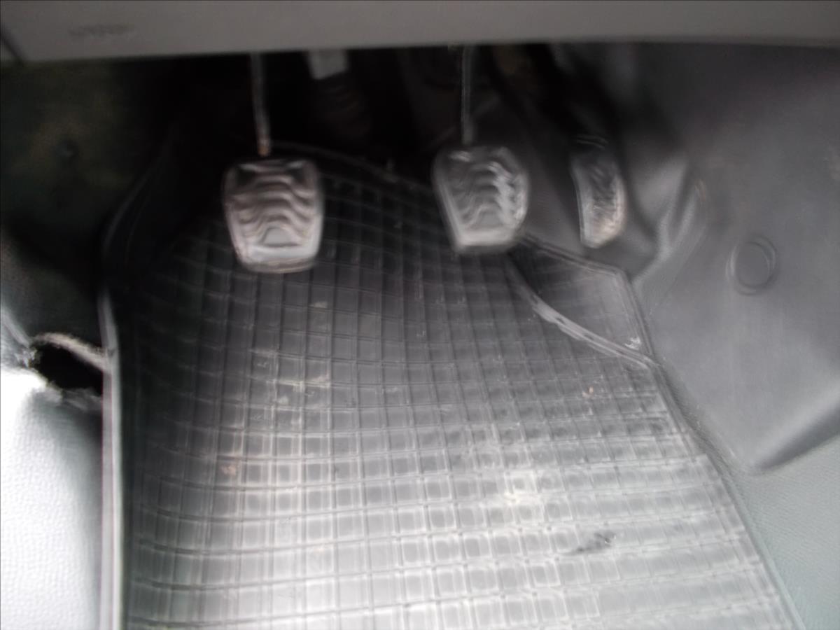 Ford Transit Custom 2,0 TDCi L2H1KLIMA NOVÁ STK - foto 33