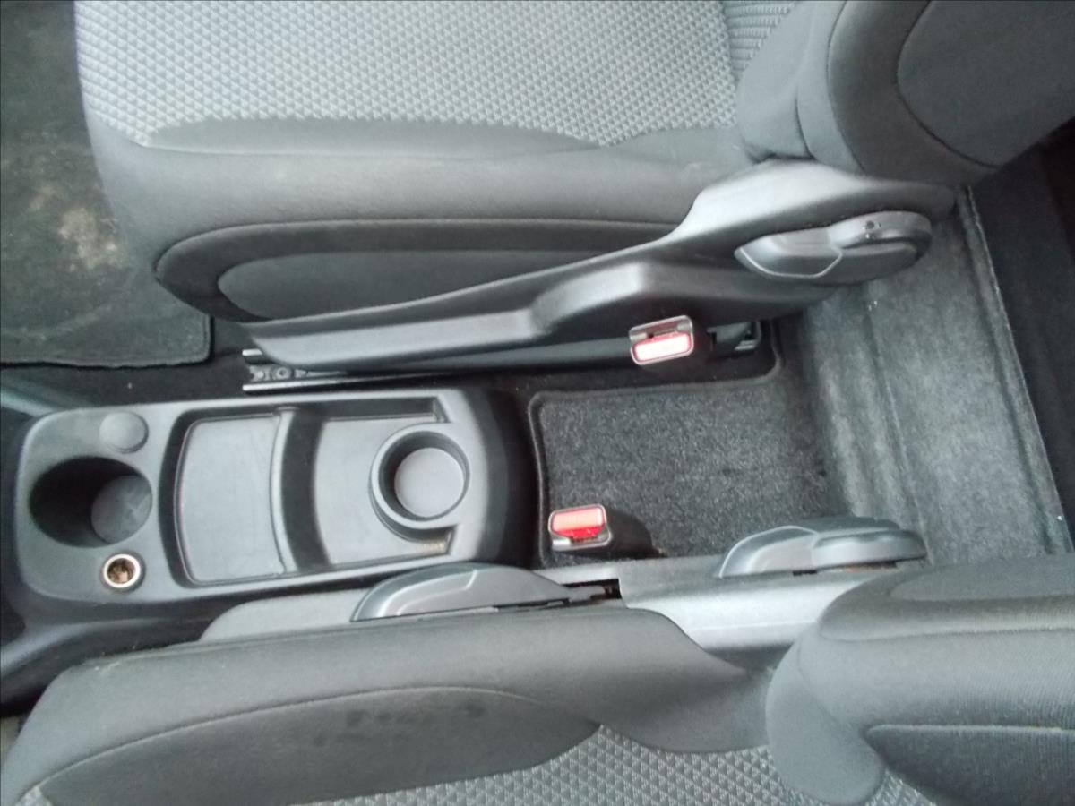 Citroën C4 Picasso 1,6 16V KLIMA TZ 130900 KM - foto 22