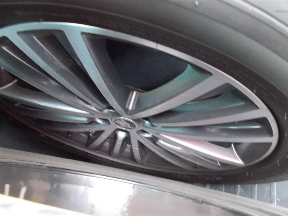 Škoda Kodiaq 2,0 TDI  ČR DPH 1.MAJITEL L & K ZÁRUKA WEBASTO - foto 14