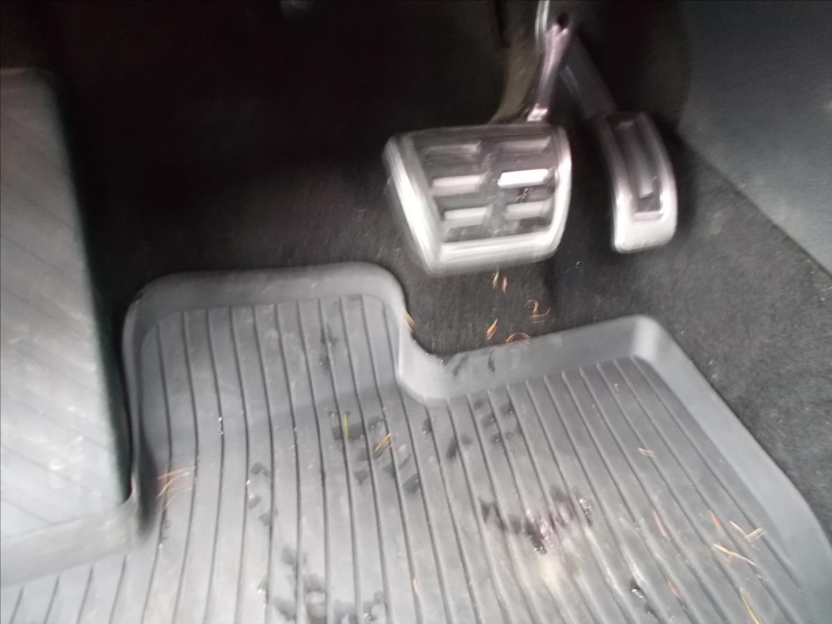 Škoda Kodiaq 2,0 TDI  ČR DPH 1.MAJITEL L & K ZÁRUKA WEBASTO - foto 26