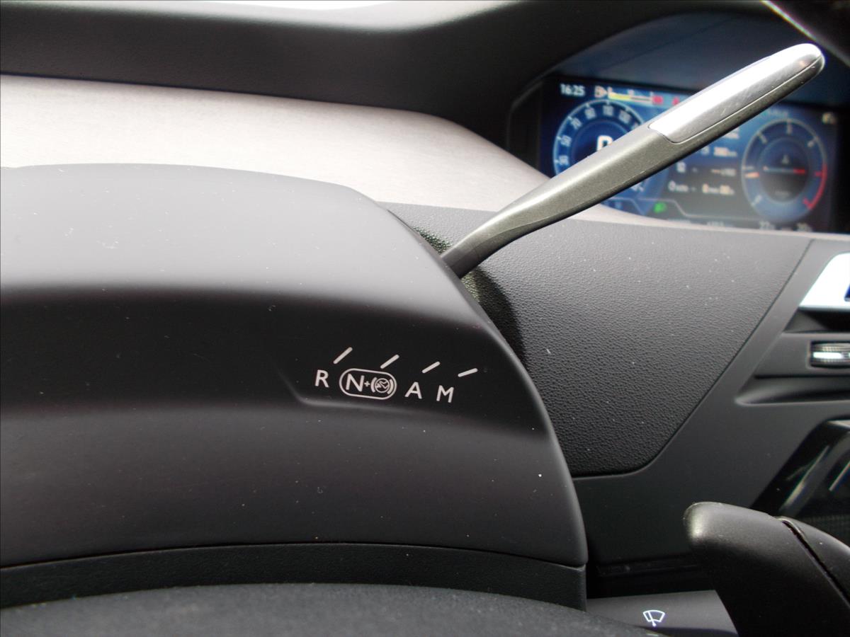Citroën C4 Picasso 1,6 e-HDi DPH AT 115 Exclusive ČR NOVÁ STK - foto 24