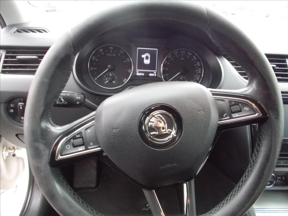 Škoda Octavia 1,4 TSI ČR 2.MAJITEL od R. 2020 NOVÁ STK  III - foto 22