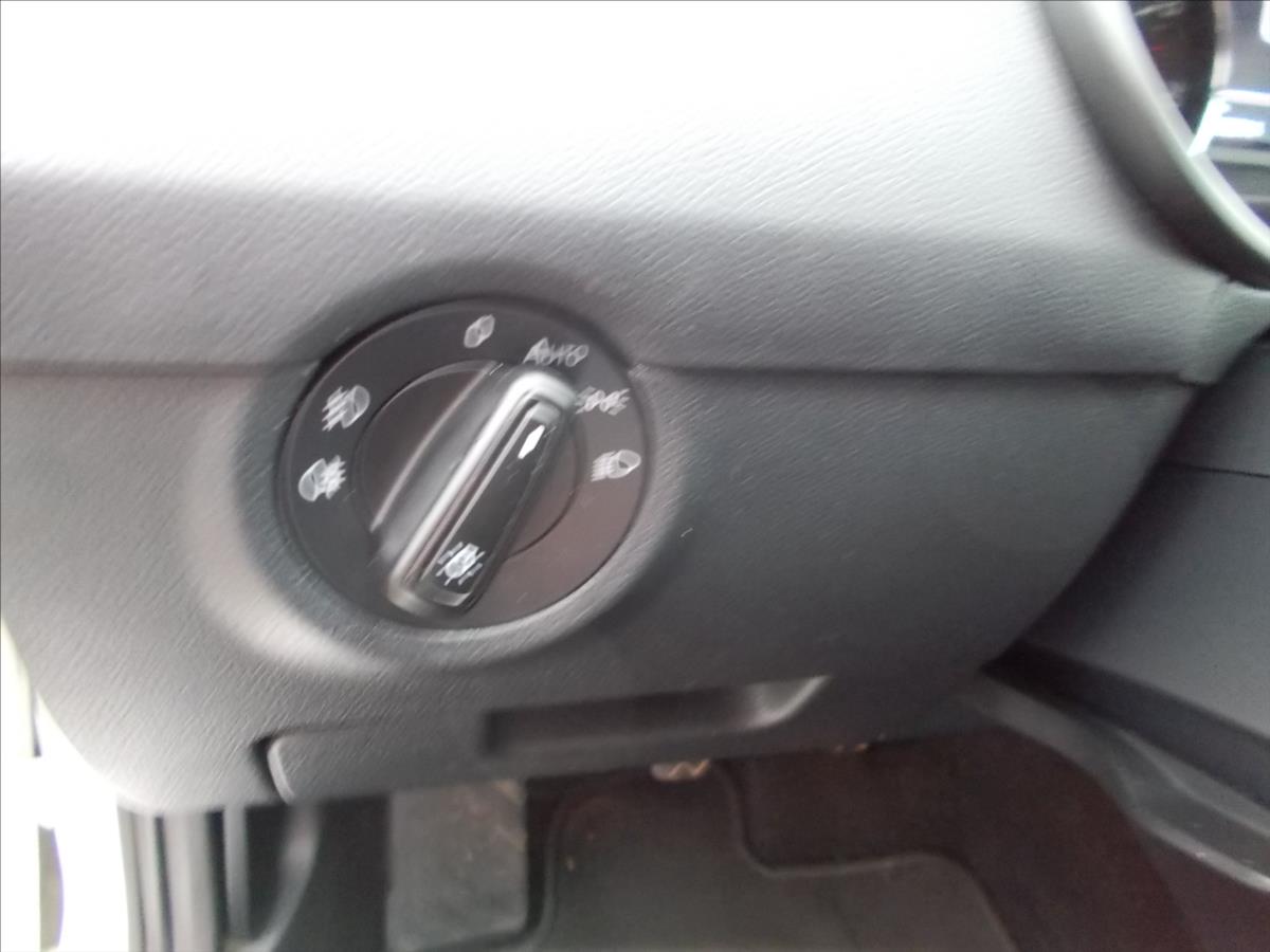 Škoda Octavia 1,4 TSI ČR 2.MAJITEL od R. 2020 NOVÁ STK  III - foto 24