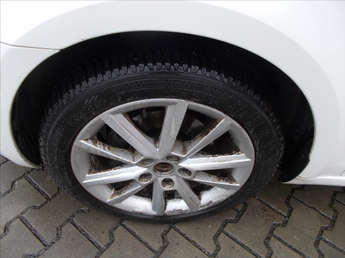 Škoda Octavia 1,4 TSI ČR 2.MAJITEL od R. 2020 NOVÁ STK  III - foto 6