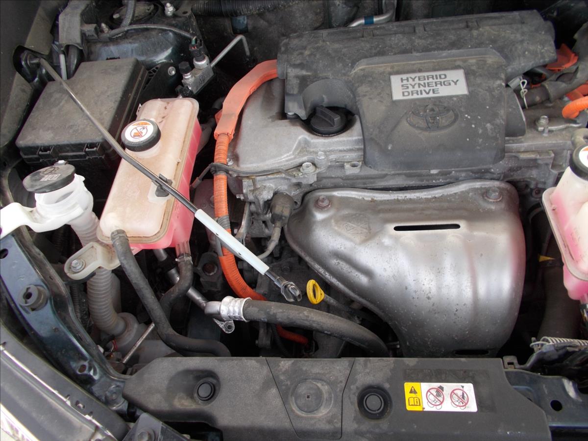 Toyota RAV4 2,5 AT HYBRID 4x4 ČR DPH 119500 KM - foto 33