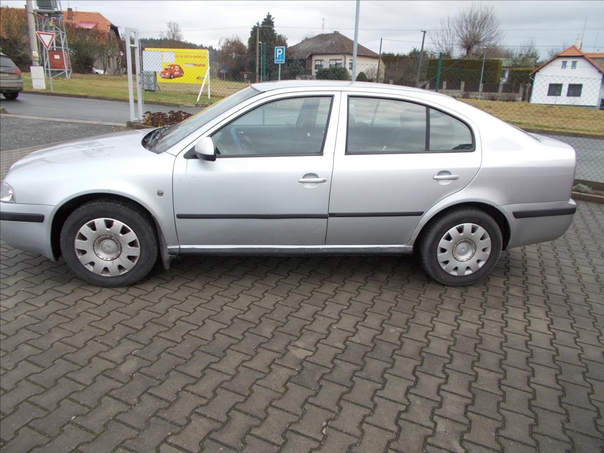 Škoda Octavia 1,9 TDI ČR KLIMA NOVÁ STK NOVÉ ROZVODY - foto 4