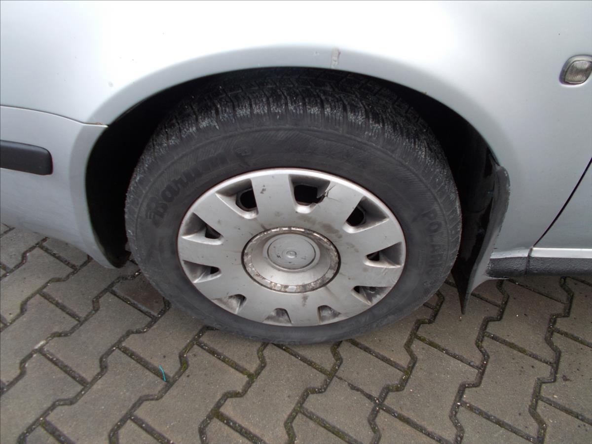 Škoda Octavia 1,9 TDI ČR KLIMA NOVÁ STK NOVÉ ROZVODY - foto 5