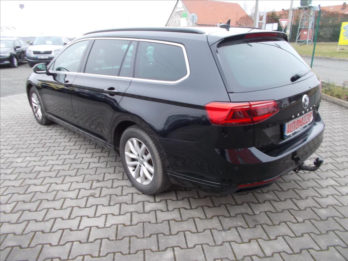 Volkswagen Passat 2,0 TDI DSG7 110 kW Business - foto 12