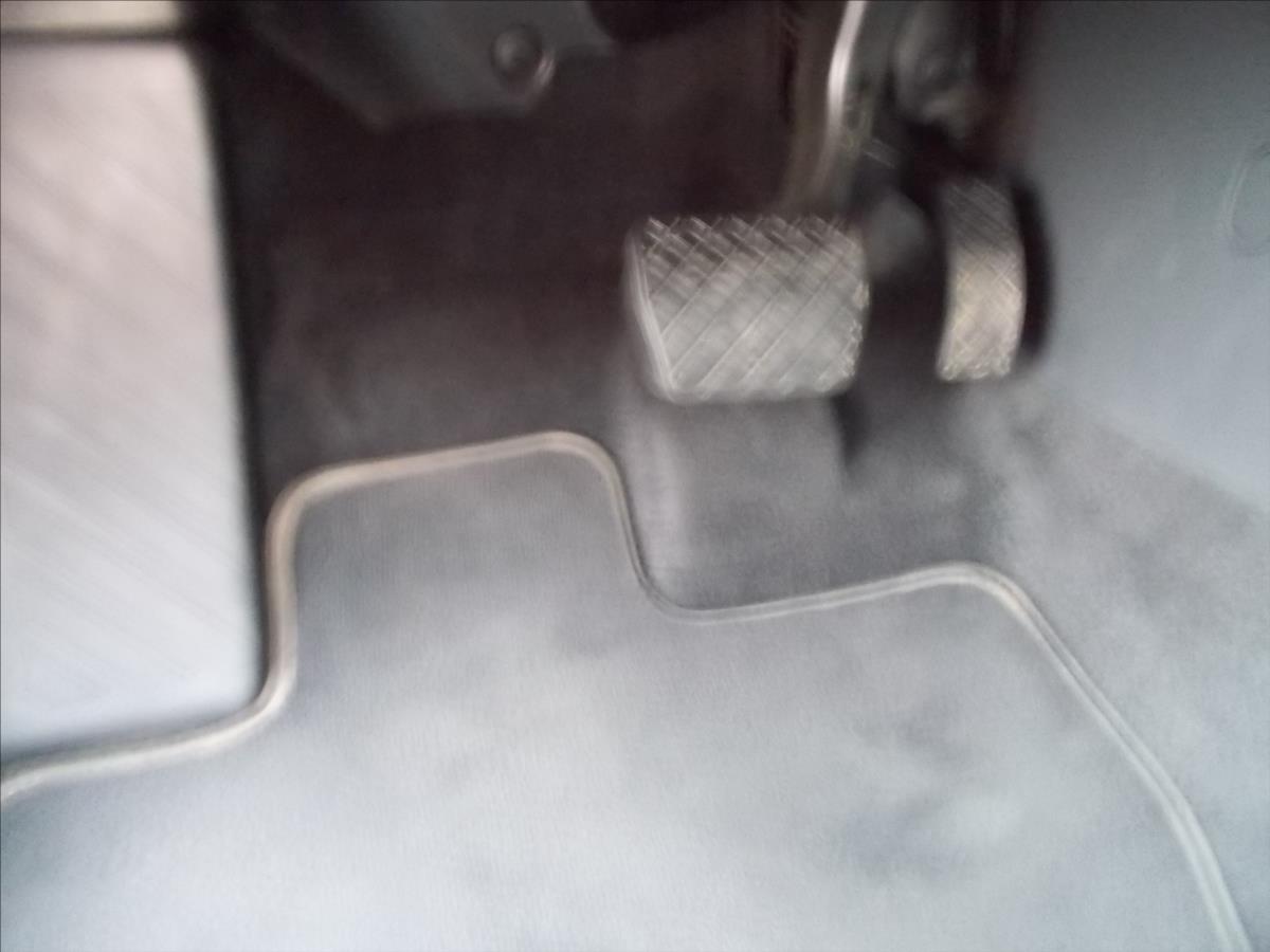 Volkswagen Passat 2,0 TDI DSG7 110 kW Business - foto 27