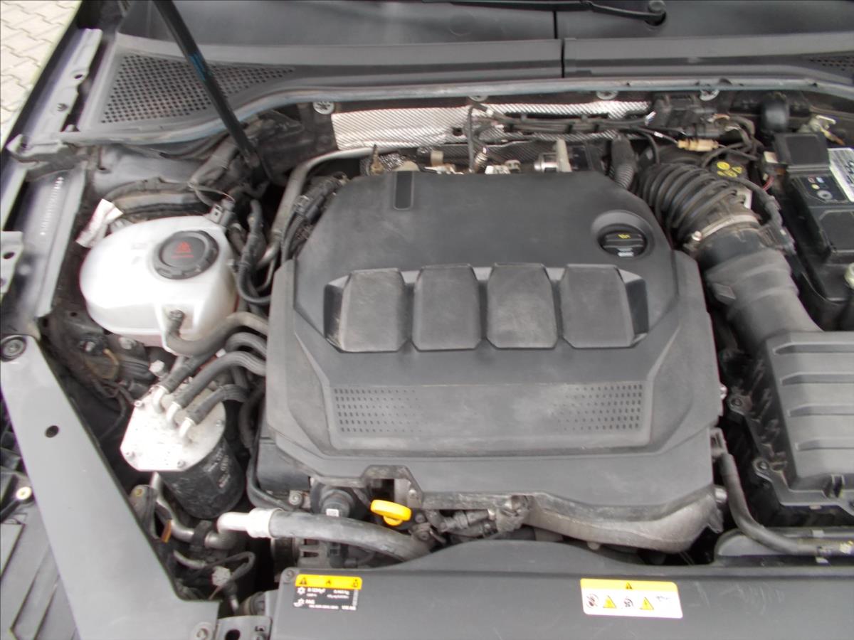 Volkswagen Passat 2,0 TDI DSG7 110 kW Business - foto 31