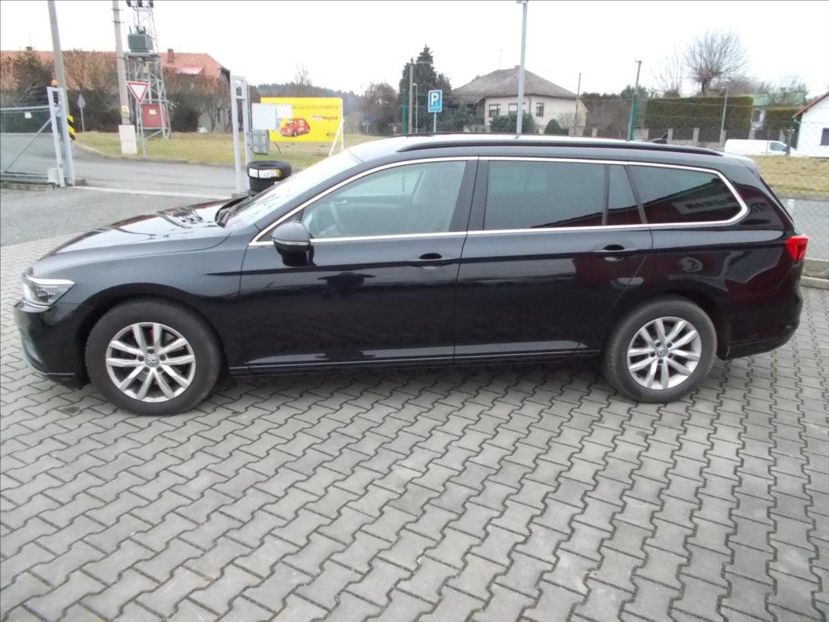 Volkswagen Passat 2,0 TDI DSG7 110 kW Business - foto 5