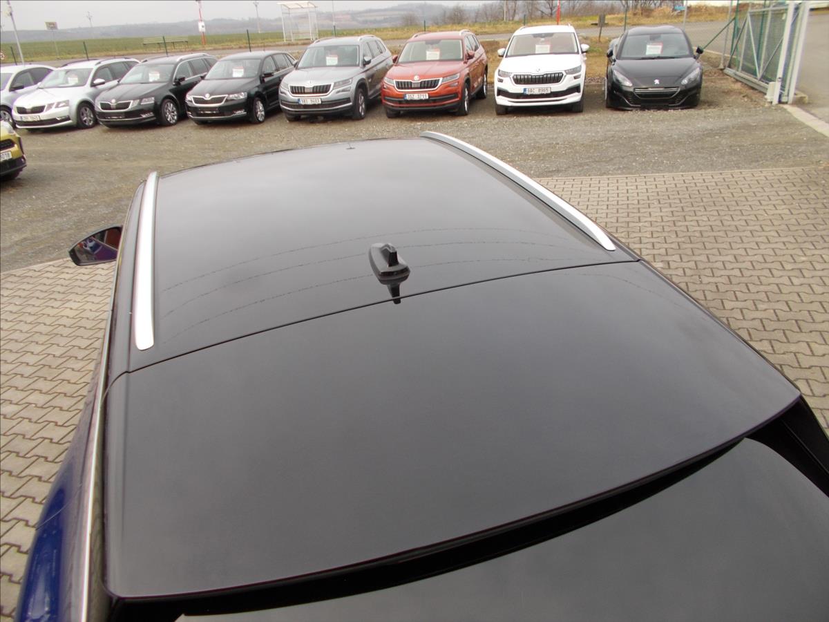 Volkswagen ID.4 0,0 150kW 77KWh 1 ST PRO **DPH** - foto 14