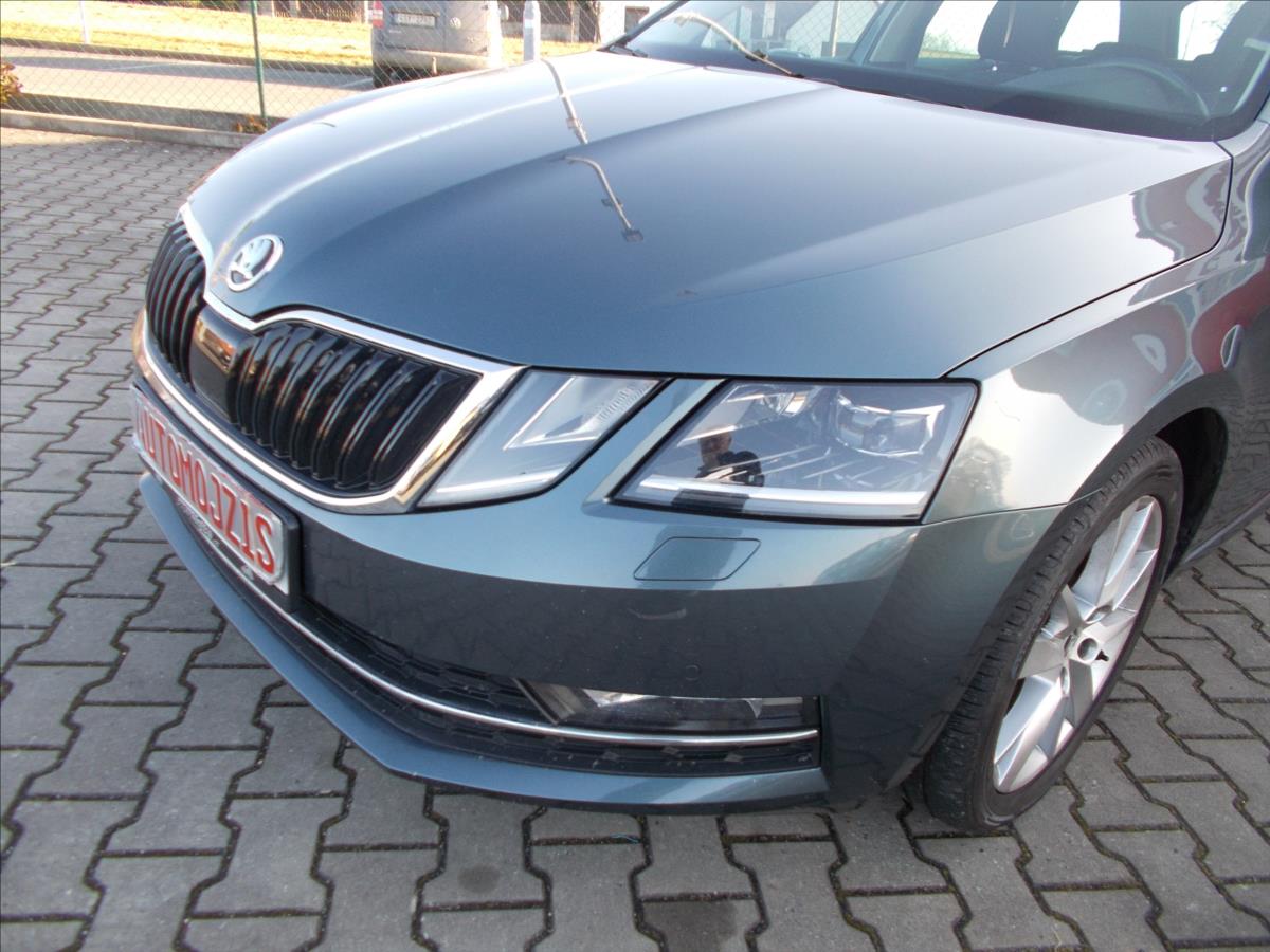 Škoda Octavia 1,6 TDI DIGIKLIMA LED ČR DPH  III - foto 7