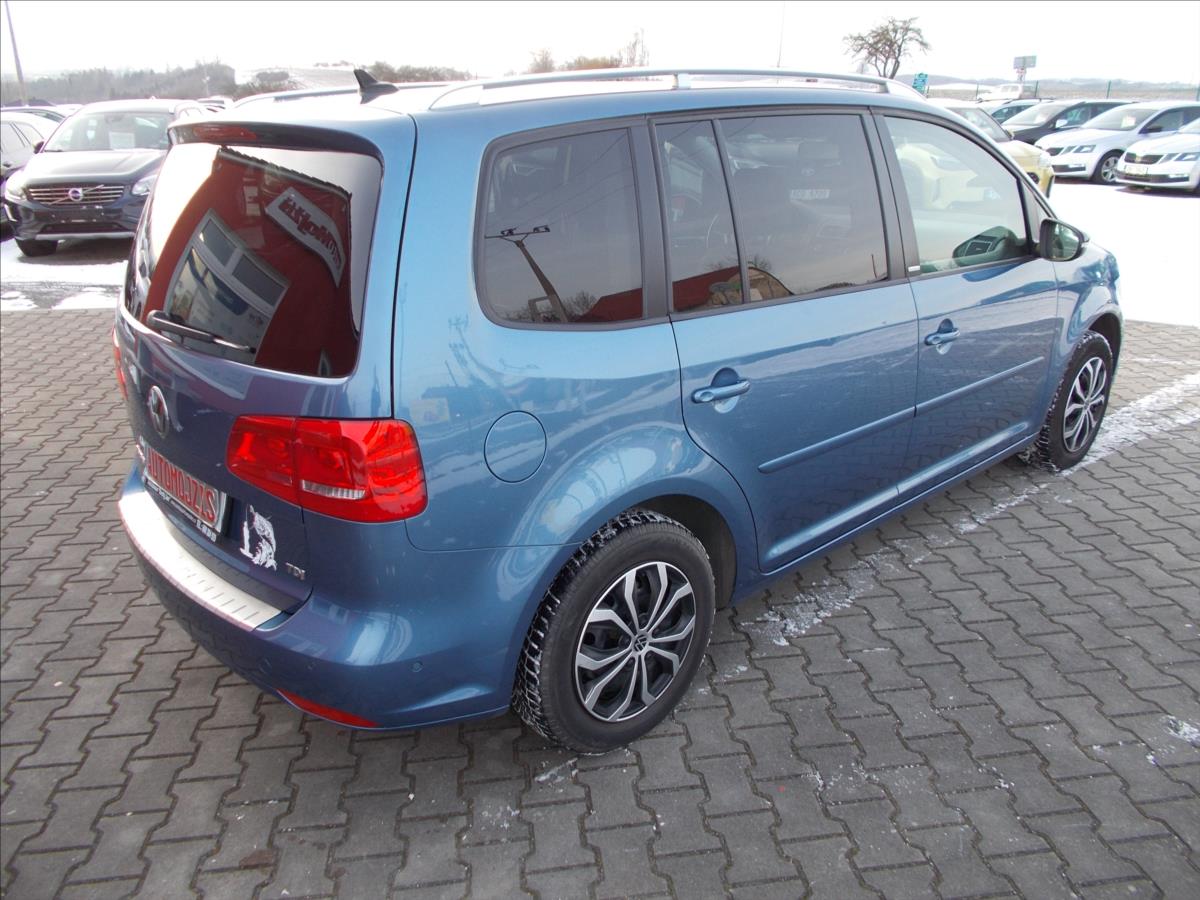 Volkswagen Touran 1,6 TDI DSG 7 MÍST DIGIKLIMA NAVI TZ PĚKNÉ - foto 11