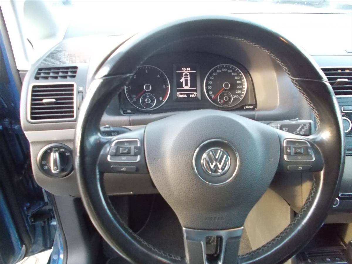 Volkswagen Touran 1,6 TDI DSG 7 MÍST DIGIKLIMA NAVI TZ PĚKNÉ - foto 28