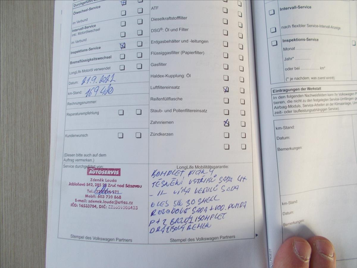 Volkswagen Touran 1,6 TDI DSG 7 MÍST DIGIKLIMA NAVI TZ PĚKNÉ - foto 39