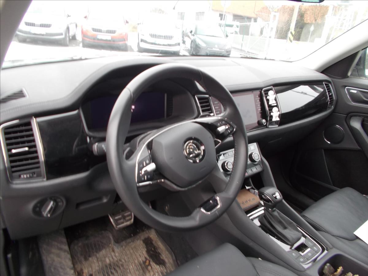 Škoda Kodiaq 2,0 TDI ČR 1.MAJITEL L&K WEBASTO TZ - foto 19