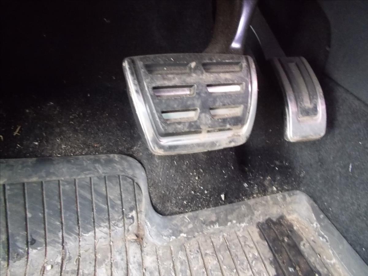 Škoda Kodiaq 2,0 TDI ČR 1.MAJITEL L&K WEBASTO TZ - foto 22