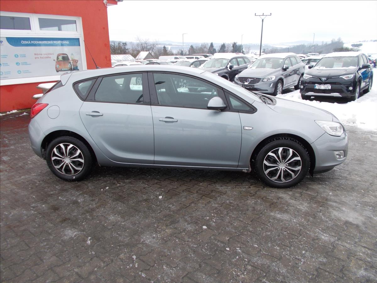 Opel Astra 1,4 T 1.MAJITELKA KLIMA PĚKNÉ  J - foto 8
