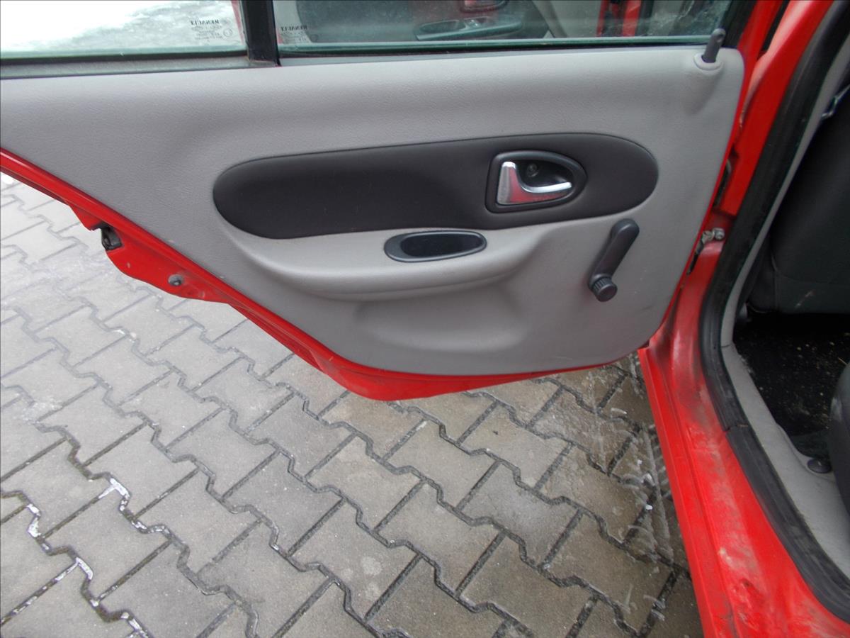 Renault Thalia 1,2 i ČR KLIMA TZ STK 6/2027 - foto 16